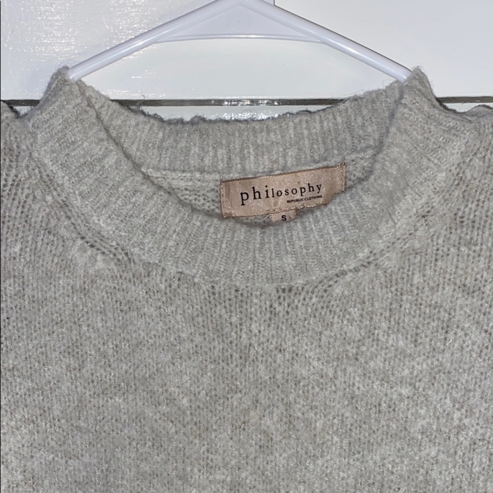pullover sweater - Picture 2 of 5